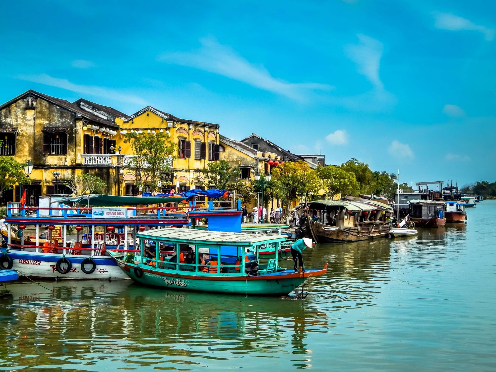 Hanoi - Da Nang - Hoi An - Hue 4 days 3 nights